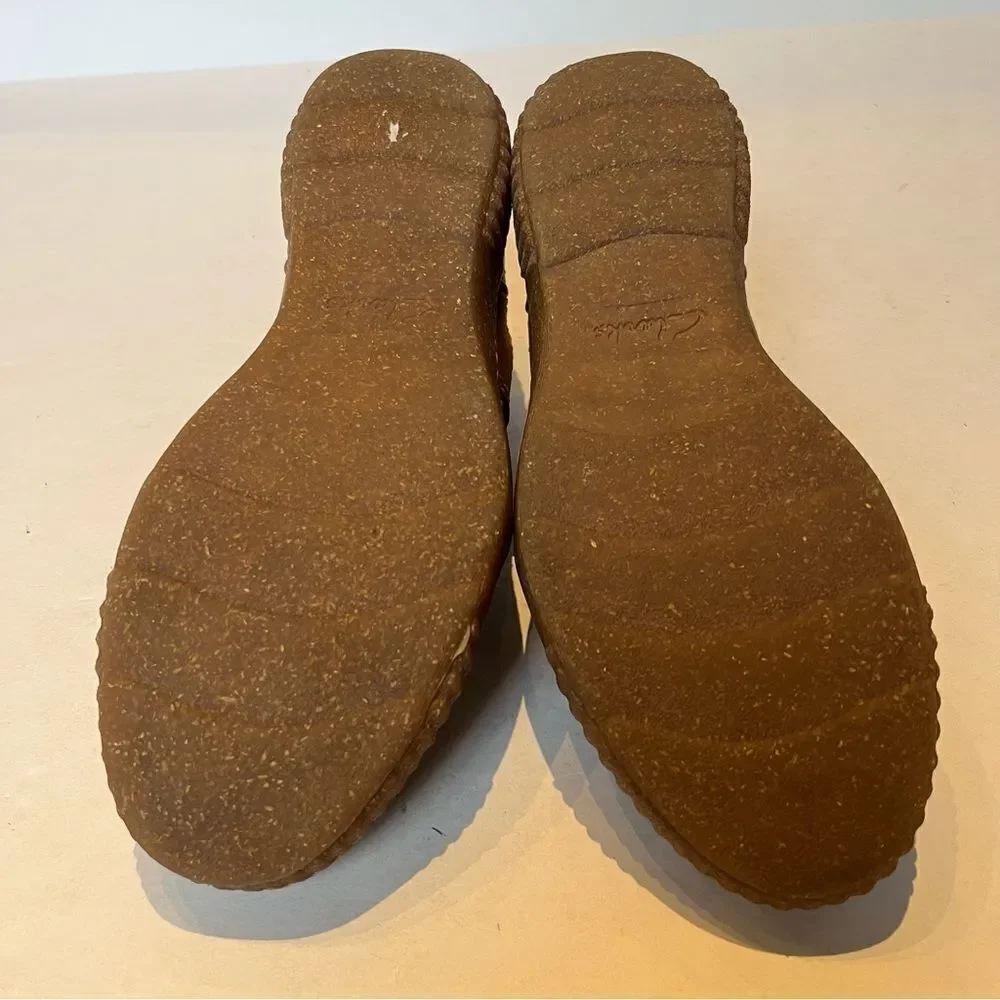 Collection by Clarks Women's slip on Brown Loafers Size 8 1/2